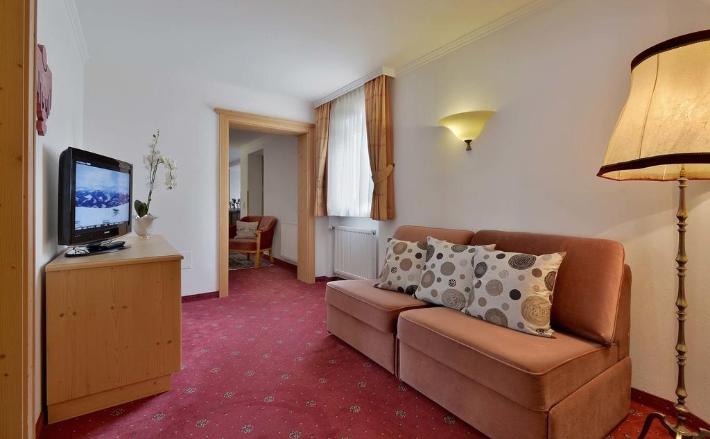 Hotel Glockenstuhl 겔로스 외부 사진