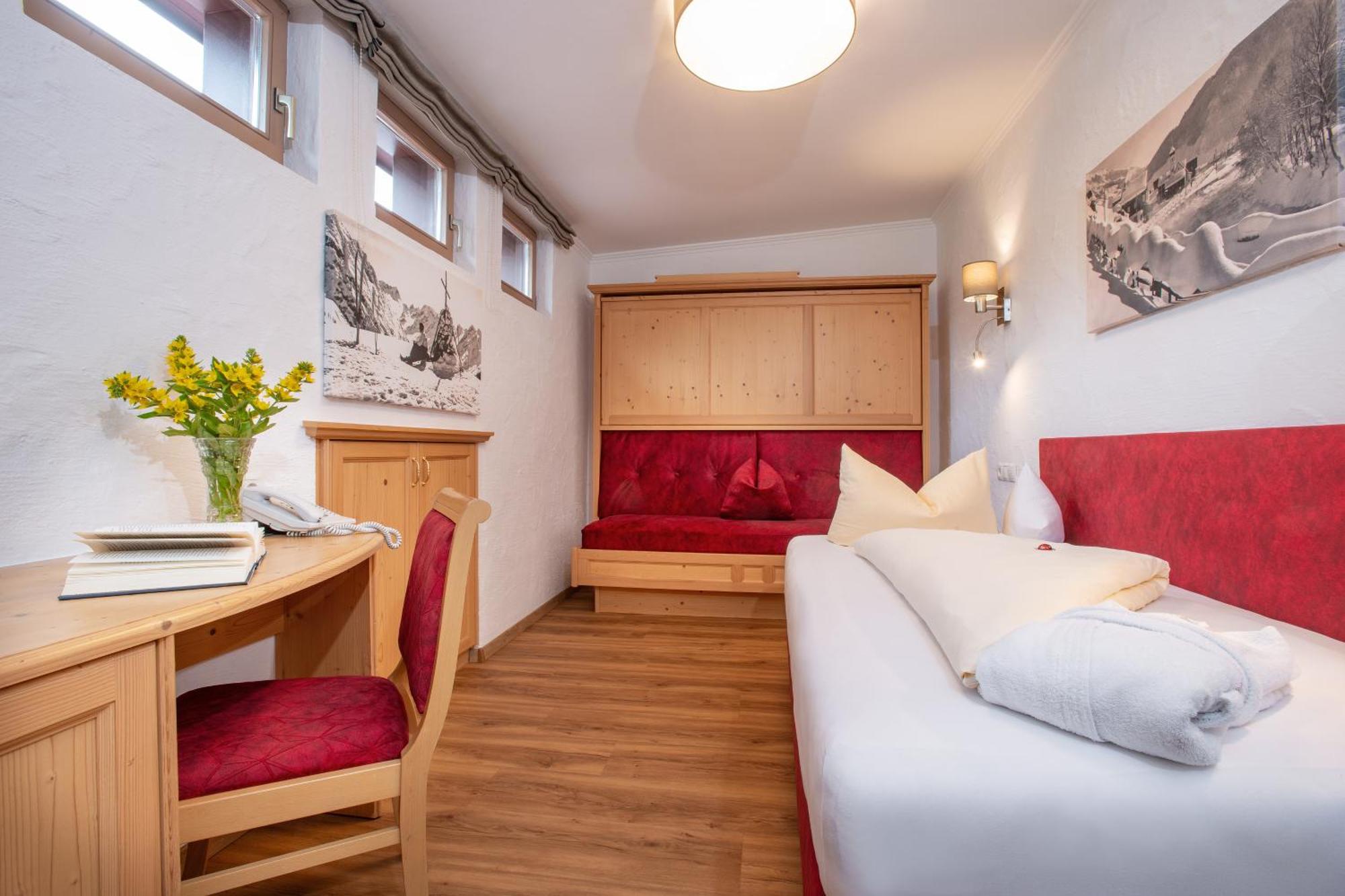 Hotel Glockenstuhl 겔로스 외부 사진